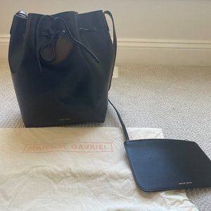 Mansur Gavriel Large Leather Bucket Bag - Black with Silver Metallic Lining